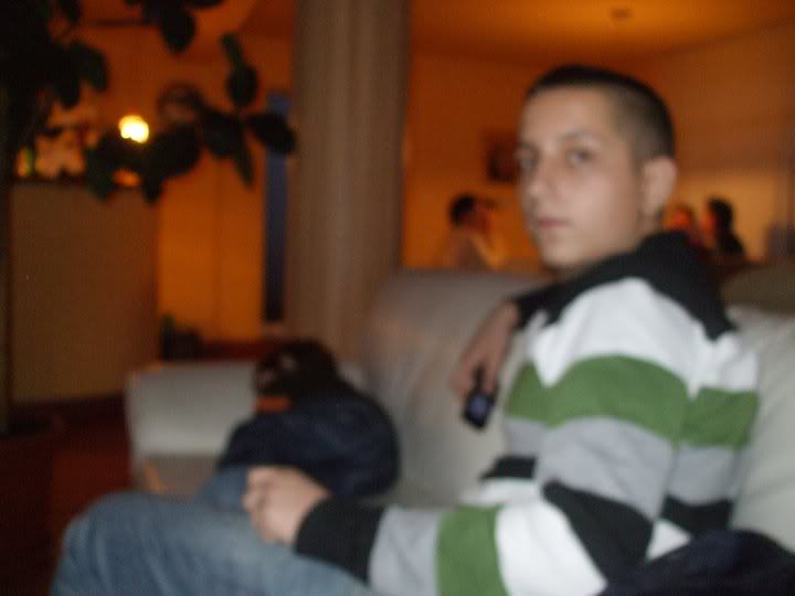 168397_129201950479842_100001701144895_2