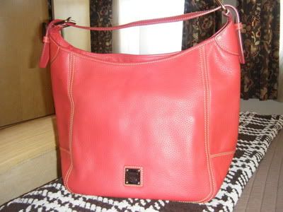 /></p> <p>I also found a beautiful giraffe bag (A211459) with one of my favorite color trims, ivy green<img src=