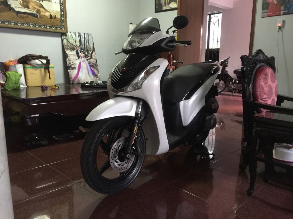 Hcm Bán Sh150i vn 2010 full italia mẫu ý Trắng Đen Sporty