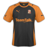 SwindonTownAwaykitcopy.png