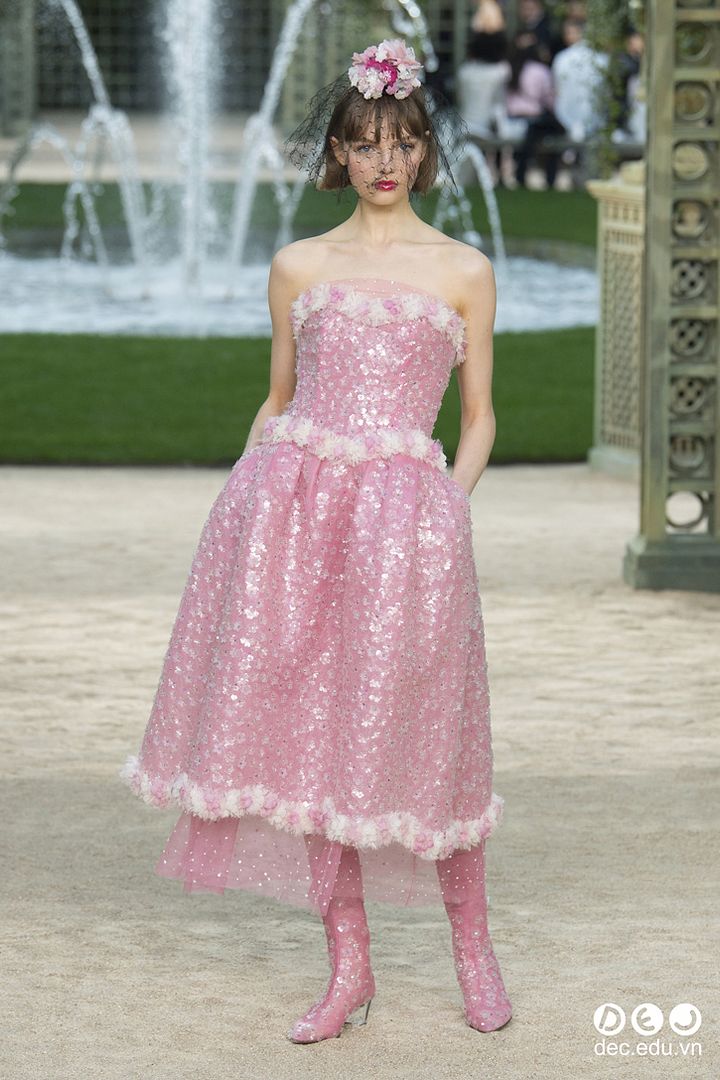 BST-thoi-trang-Chanel-Xuan-2018-Couture 42_zpsnyx73ogh.jpg