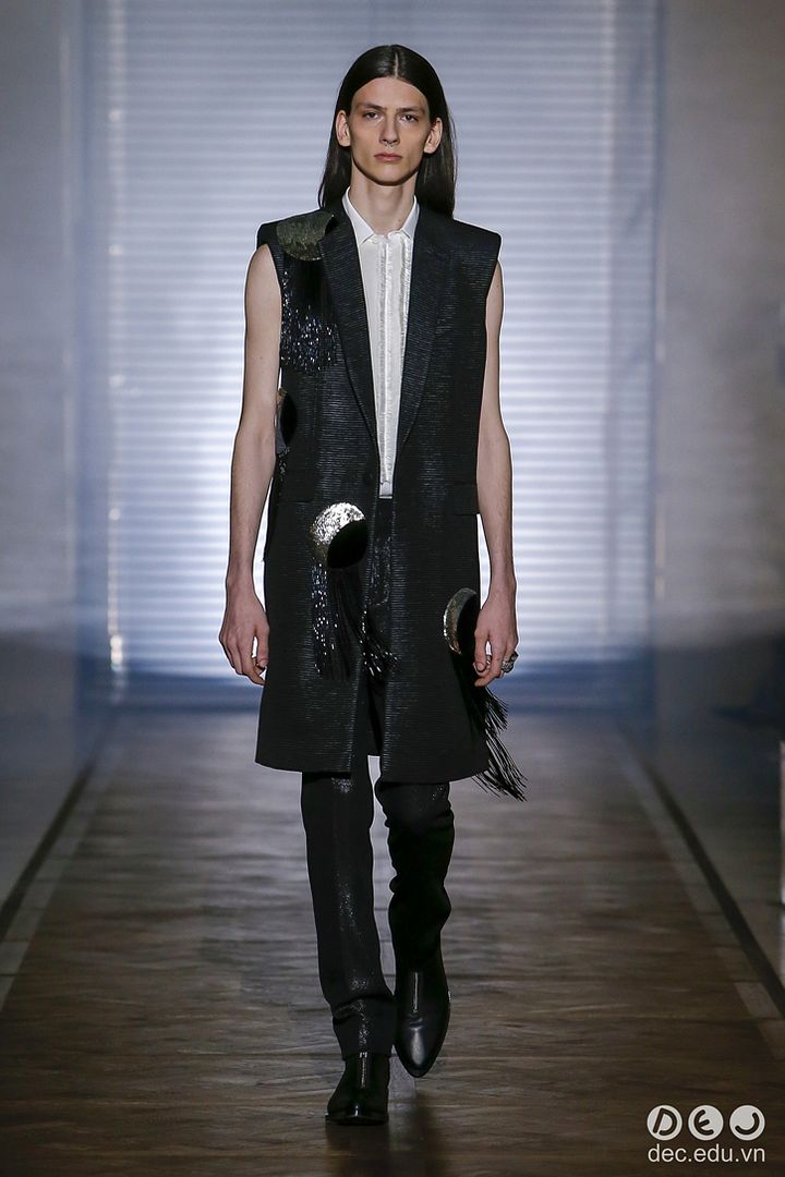 BST-thoi-trang-Givenchy-Xuan-2018-Couture 6_zpss5hrqzuj.jpg