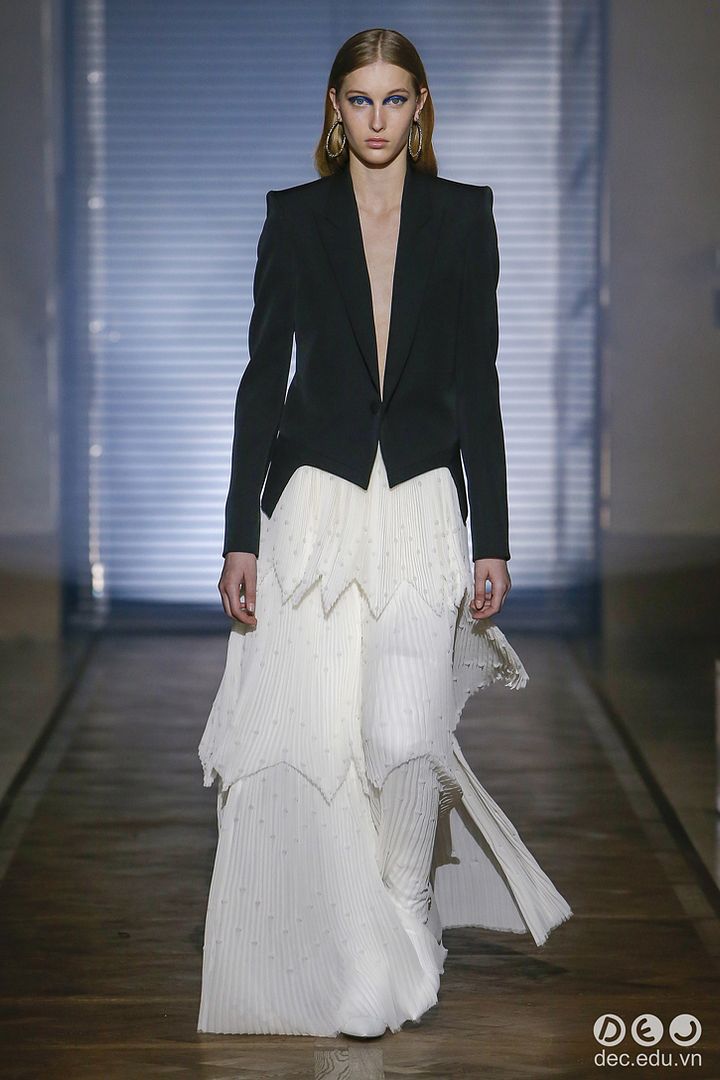 BST-thoi-trang-Givenchy-Xuan-2018-Couture 29_zps926sbokg.jpg